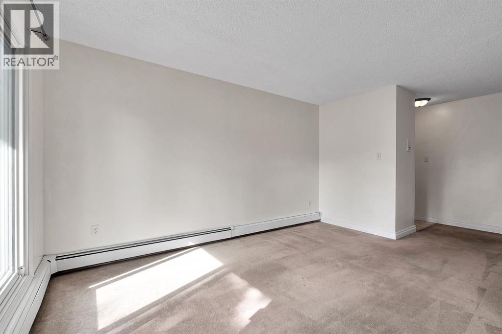 Single Family House for Sale in   Elbow Drive SW Canyon Meadows Calgary 