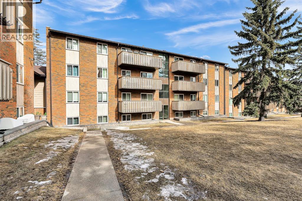 Single Family House for Sale in   Elbow Drive SW Canyon Meadows Calgary 