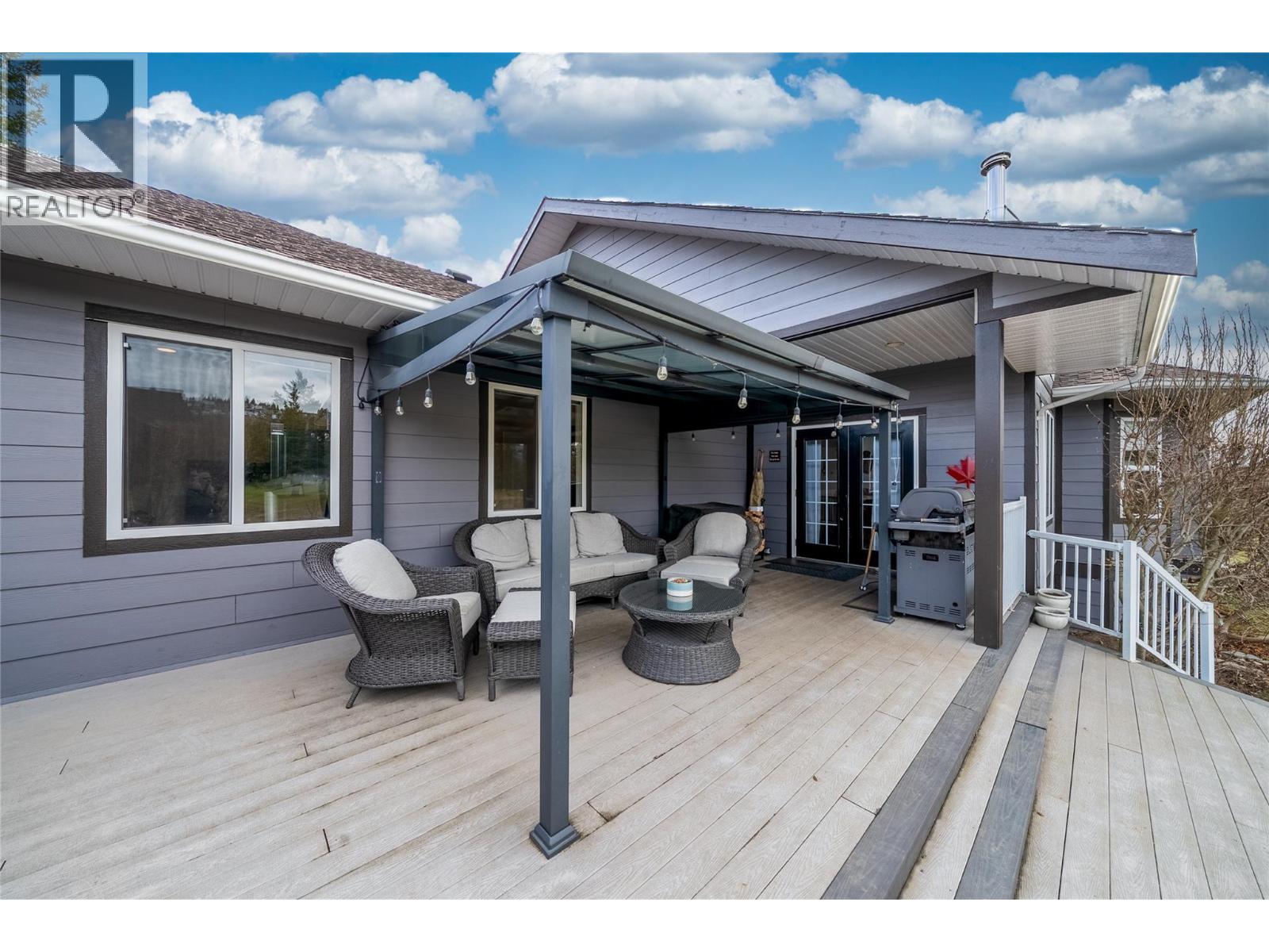  2635 Golf View Place, Blind Bay