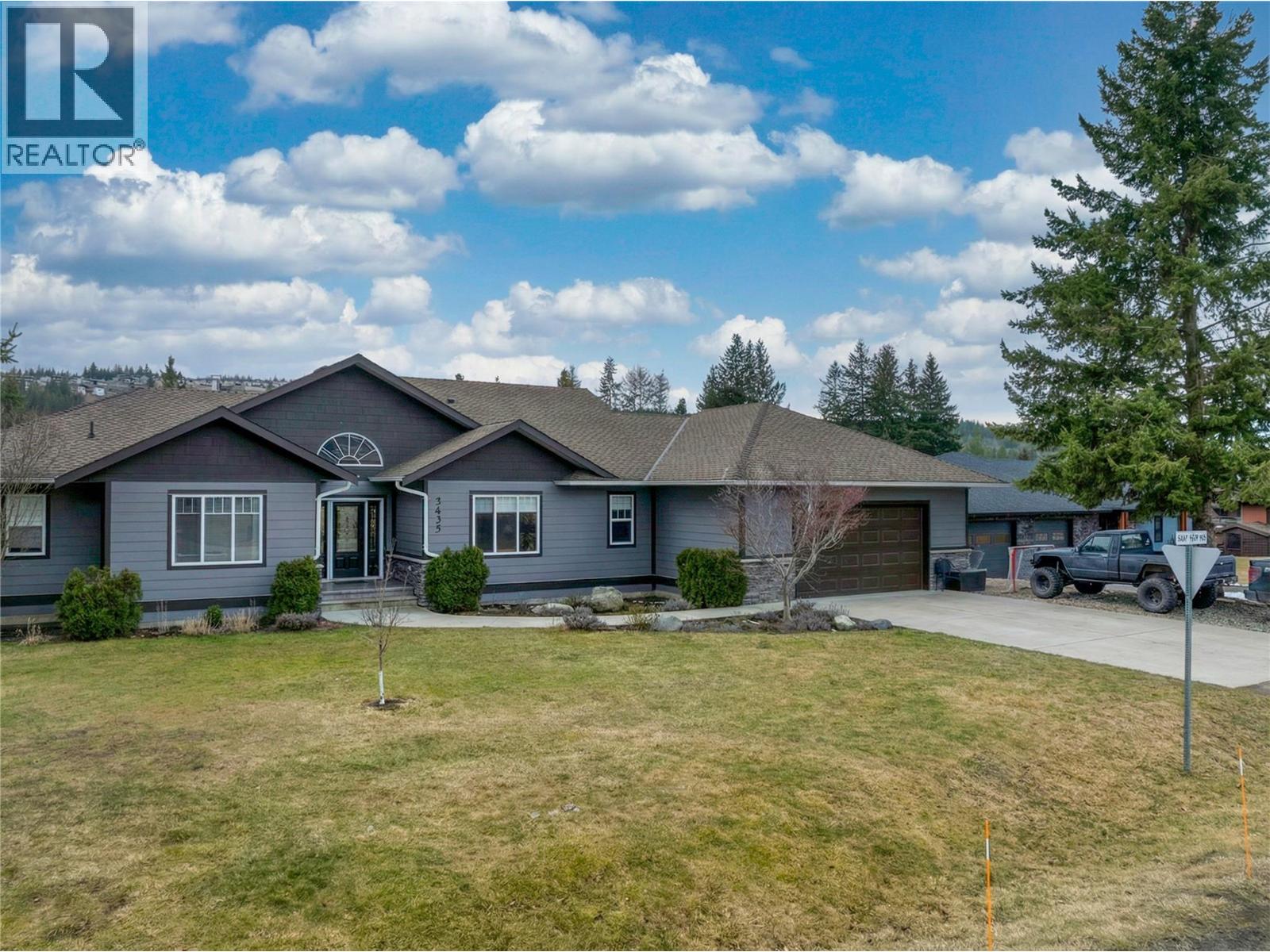 2635 Golf View Place, Blind Bay