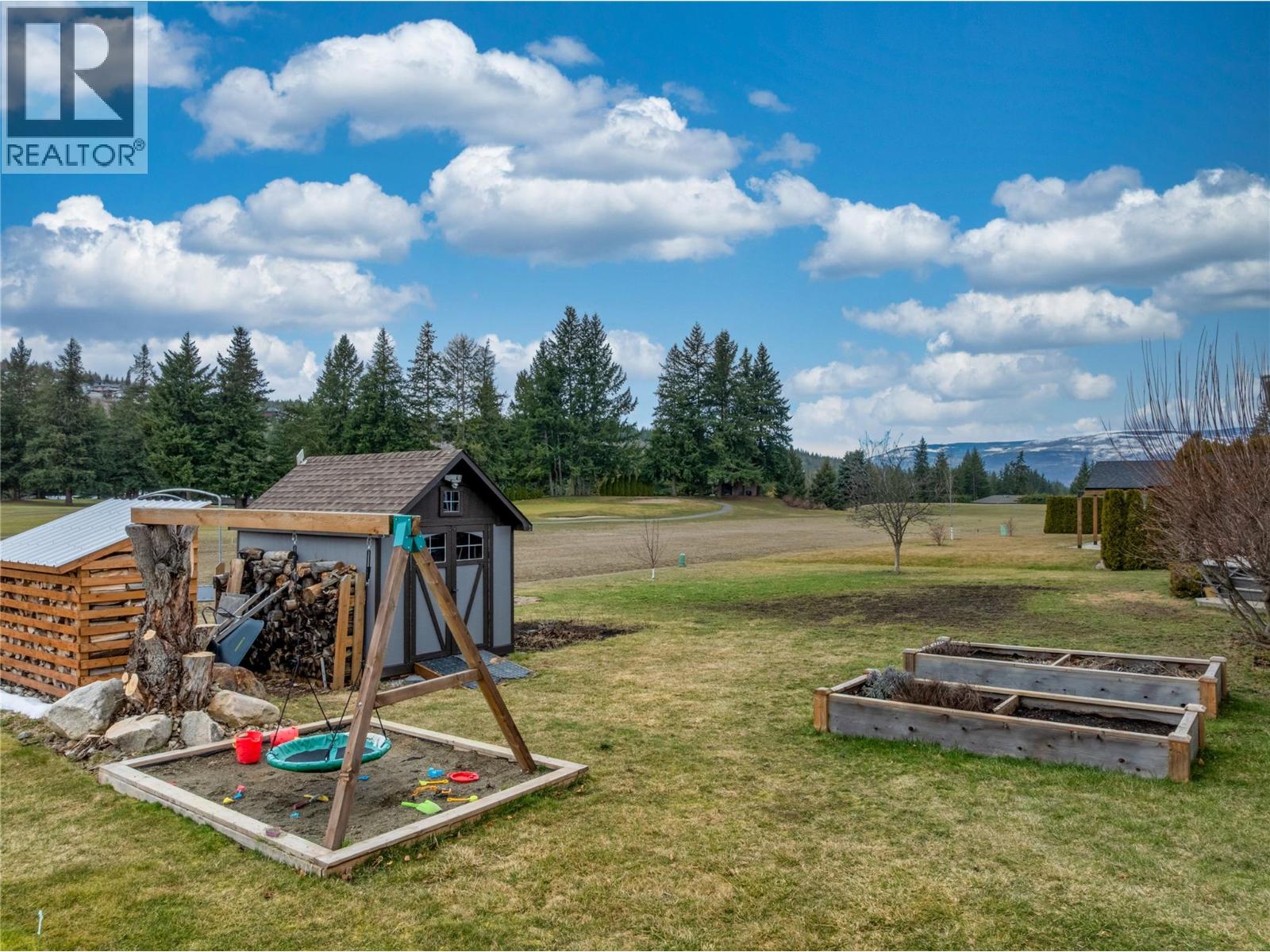  2635 Golf View Place, Blind Bay