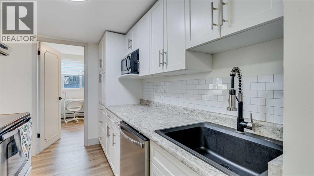 Single Family House for Sale in    Avenue NW West Hillhurst Calgary 