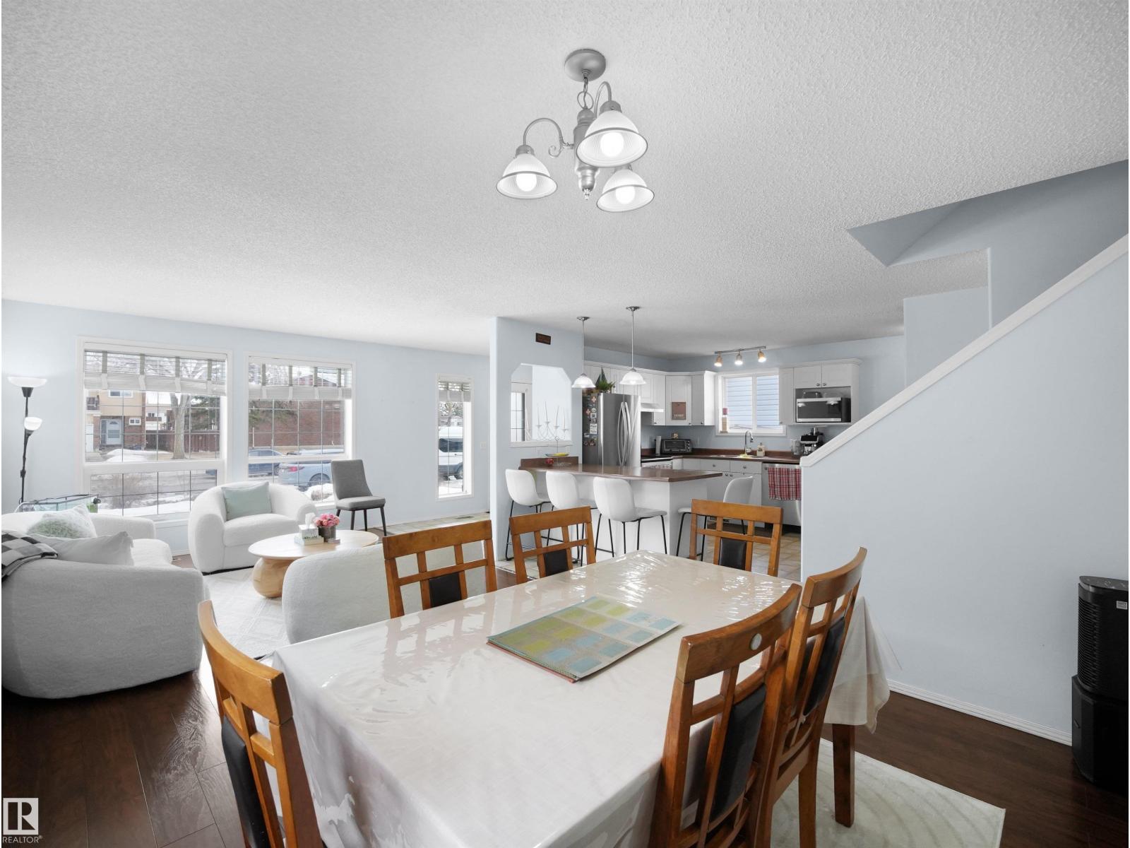 Single Family House for Sale in   ST NW Edmonton 