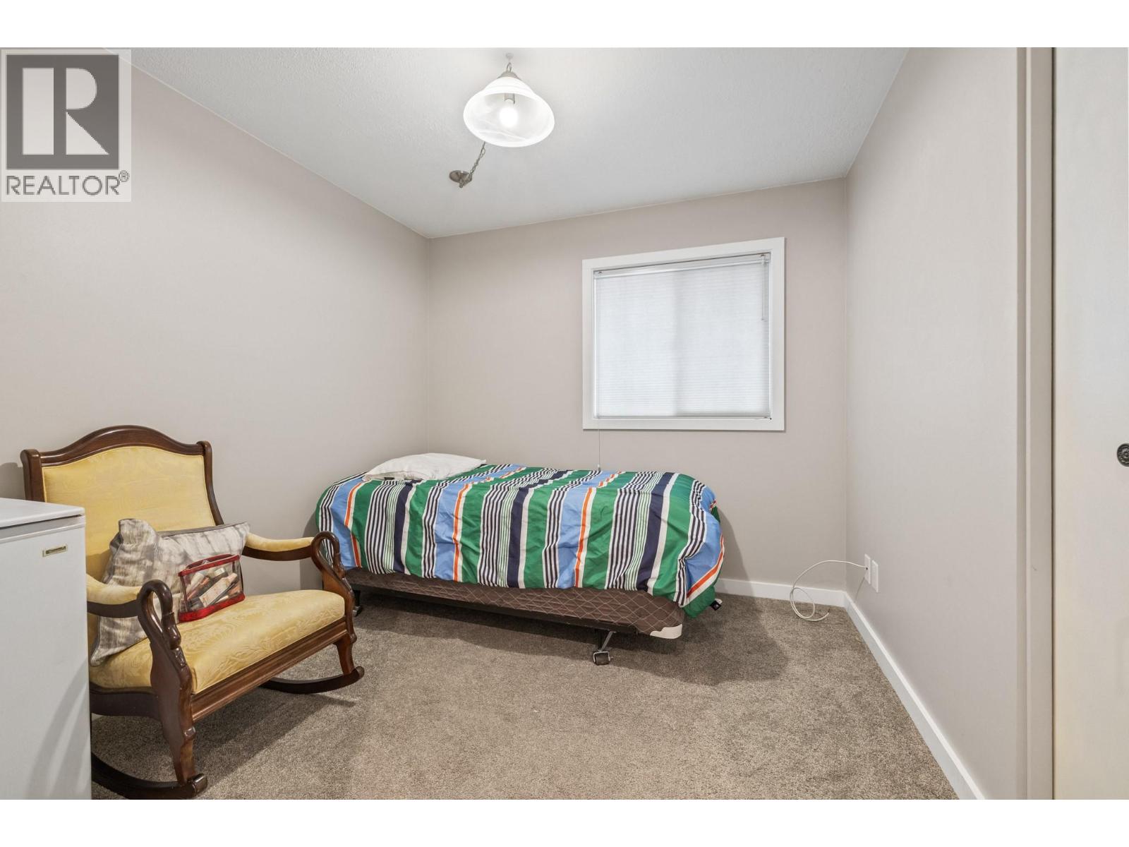  870 Dougall Road South, Kelowna