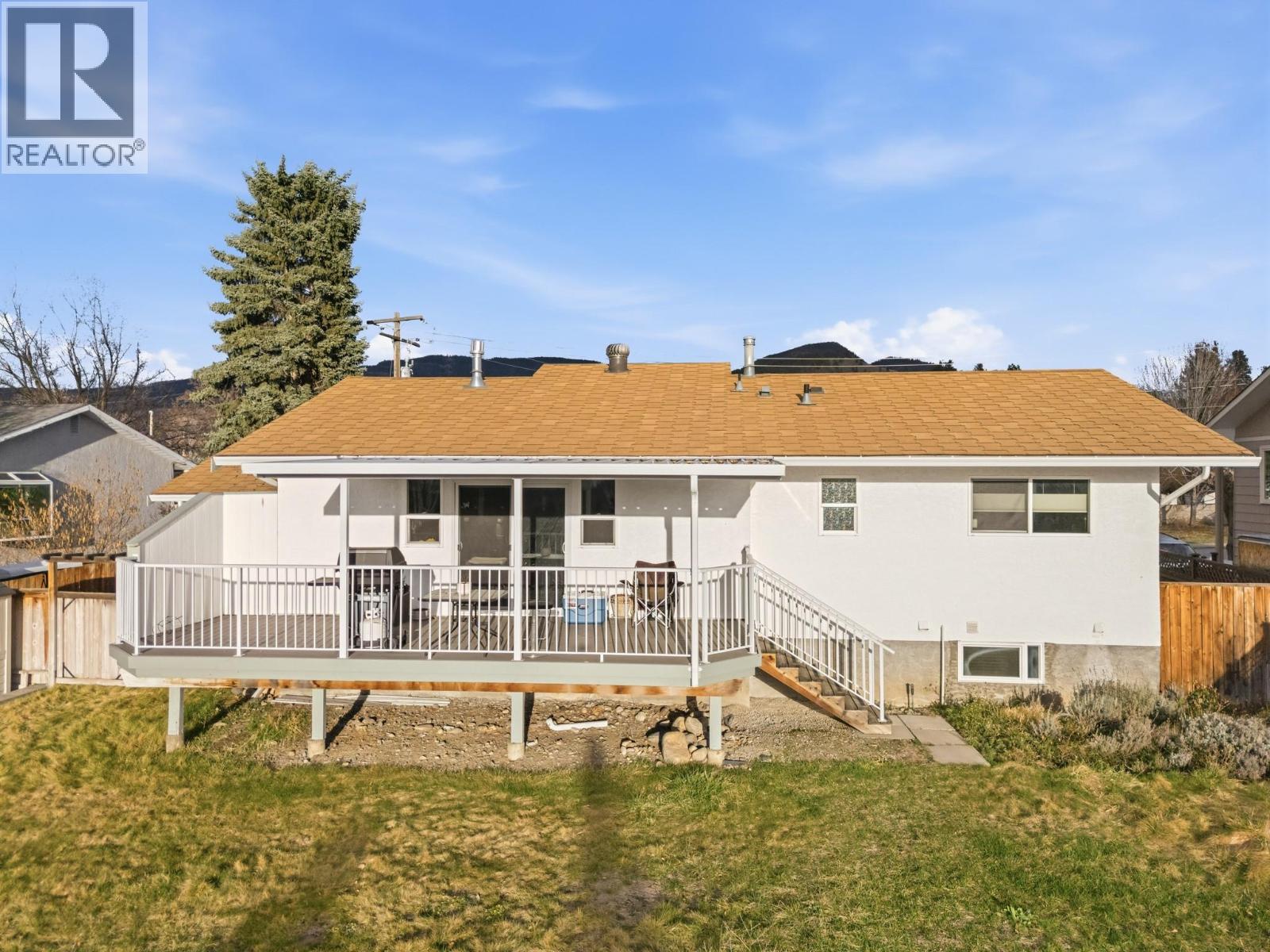  870 Dougall Road South, Kelowna