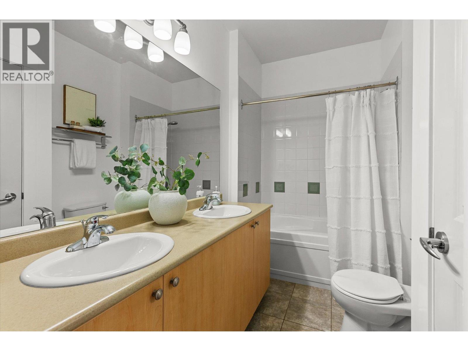 4205 Gellatly Road Unit# 305, West Kelowna