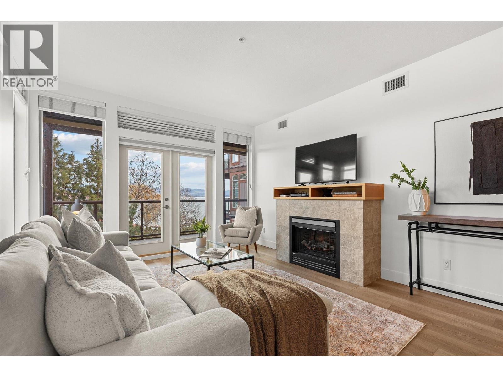 4205 Gellatly Road Unit# 305, West Kelowna