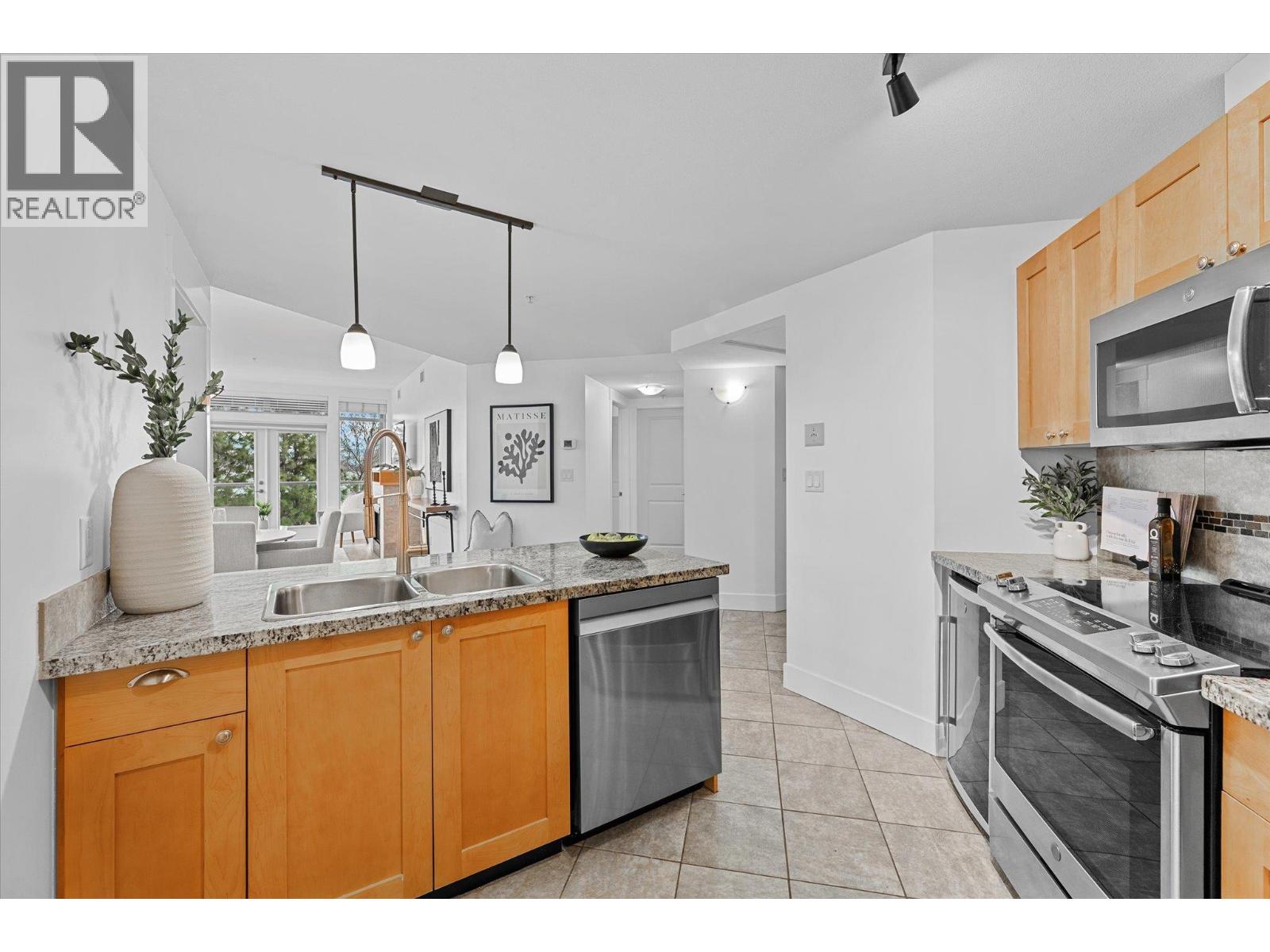 4205 Gellatly Road Unit# 305, West Kelowna