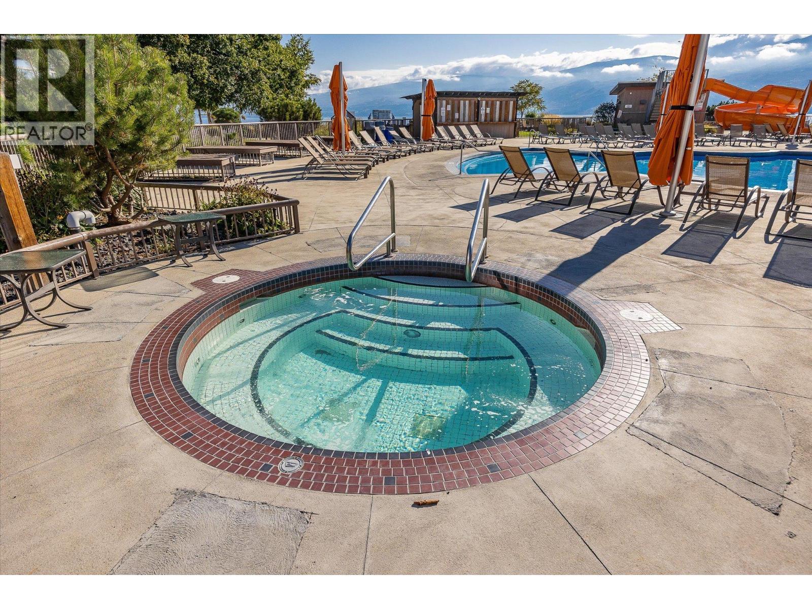 4205 Gellatly Road Unit# 305, West Kelowna