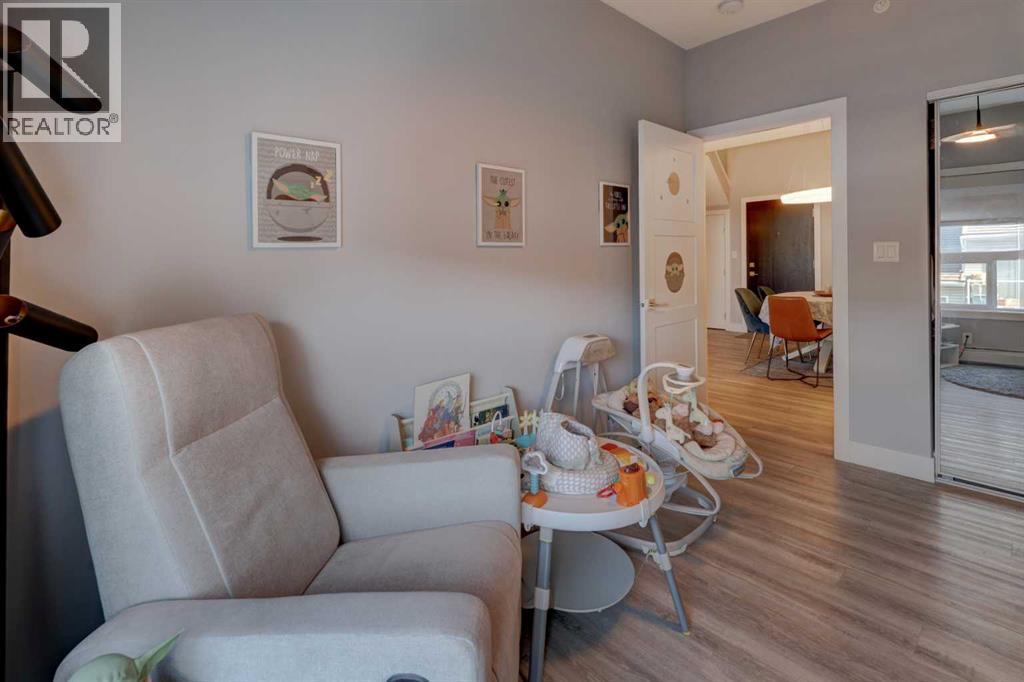 Single Family House Multi-level for Sale in    Avenue SW Bankview Calgary 