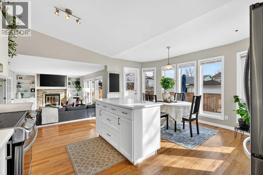 Single Family House for Sale in  Sunmills Place SE Sundance Calgary 