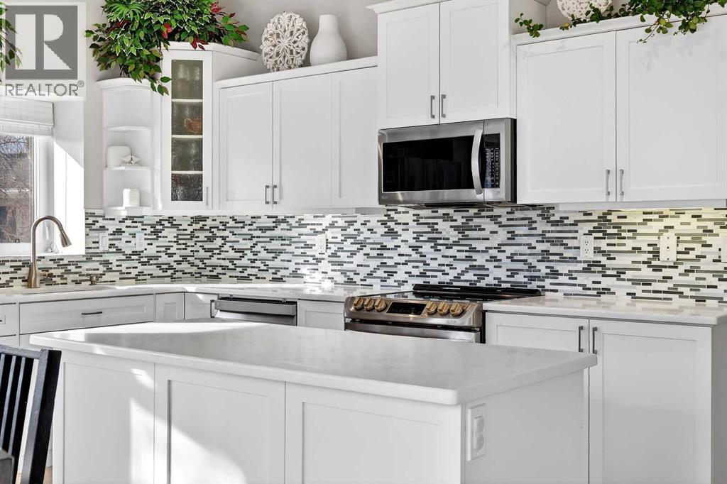 Single Family House for Sale in  Sunmills Place SE Sundance Calgary 