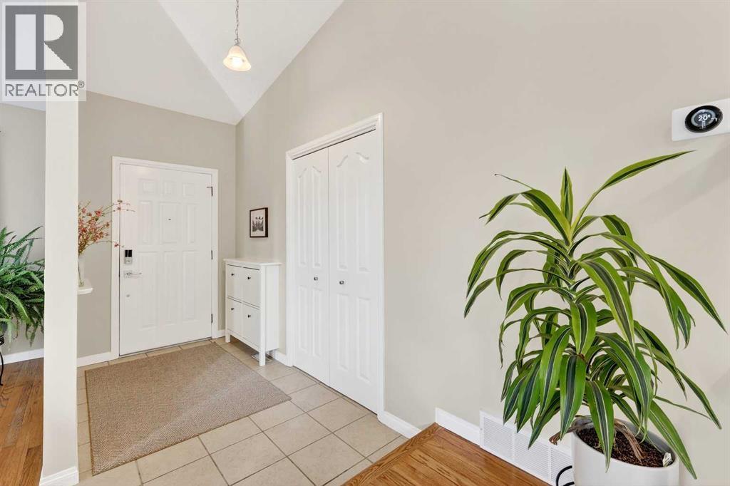 Single Family House for Sale in  Sunmills Place SE Sundance Calgary 