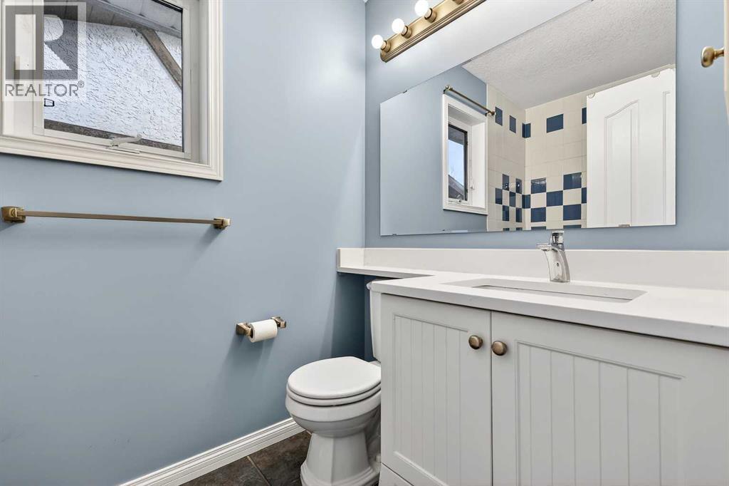 Single Family House for Sale in  Sunmills Place SE Sundance Calgary 