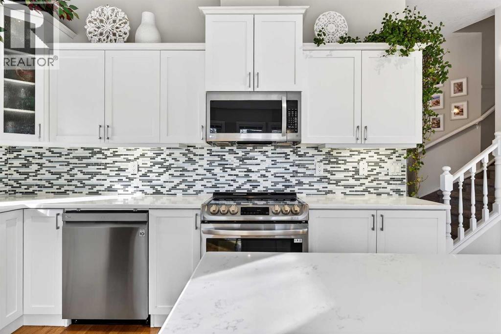 Single Family House for Sale in  Sunmills Place SE Sundance Calgary 