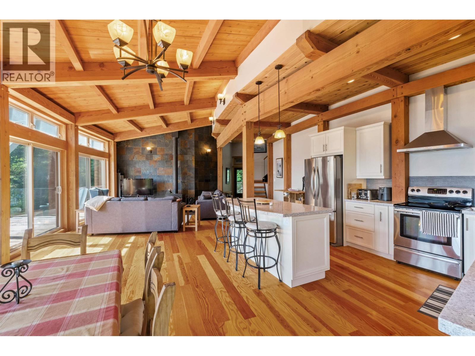 304 ESPLANADE ROAD, Keats Island