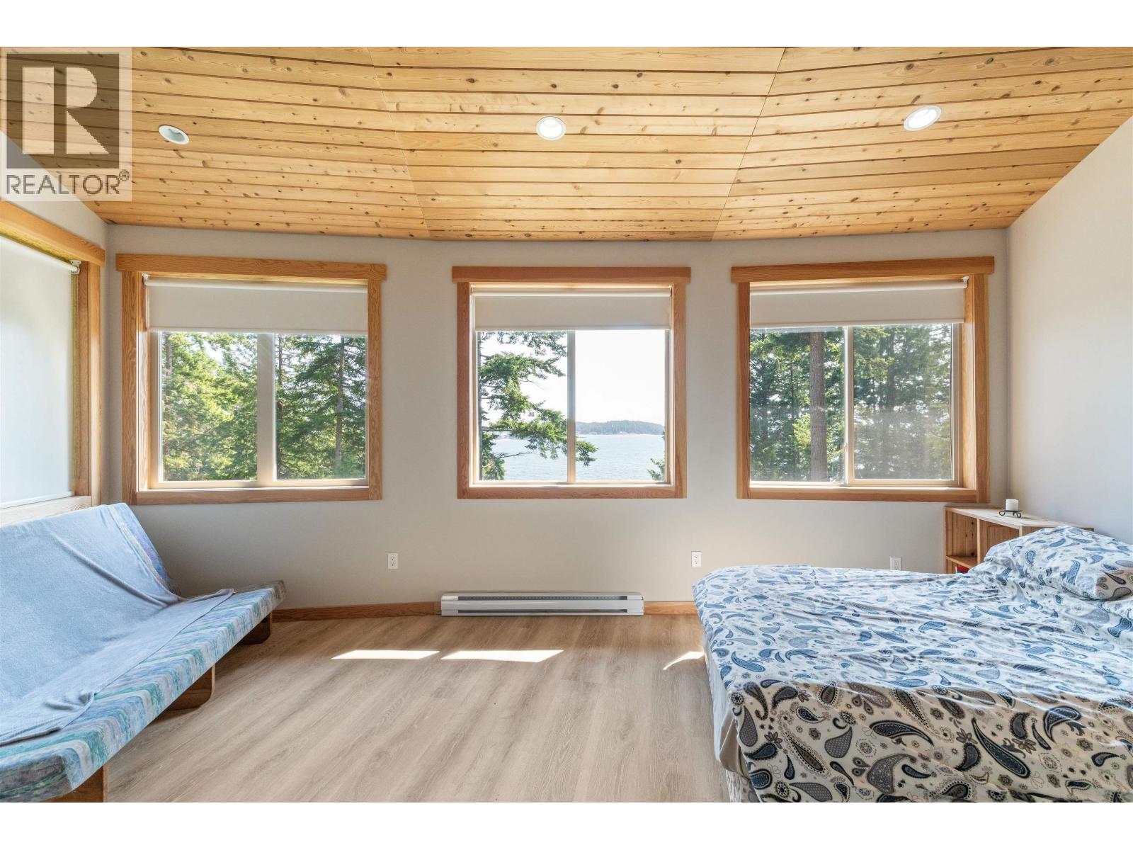 304 ESPLANADE ROAD, Keats Island