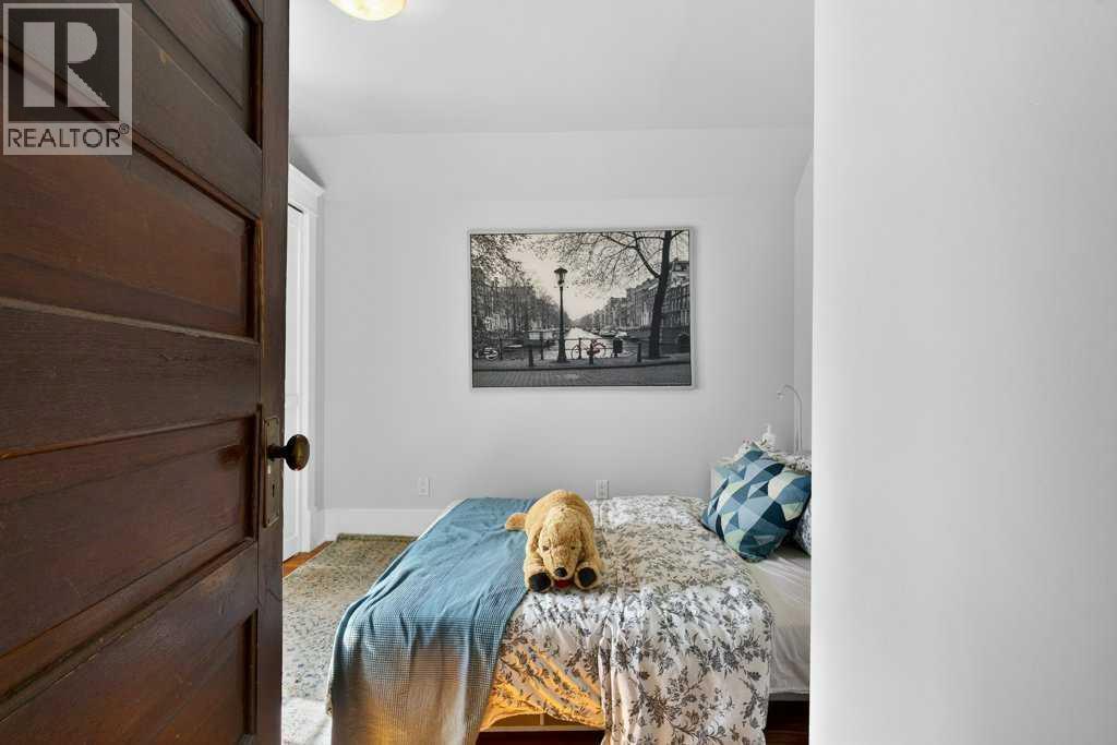 Single Family House for Sale in   Avenue SE Ramsay Calgary 