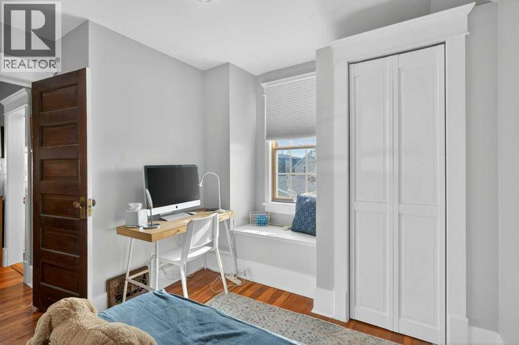 Single Family House for Sale in   Avenue SE Ramsay Calgary 