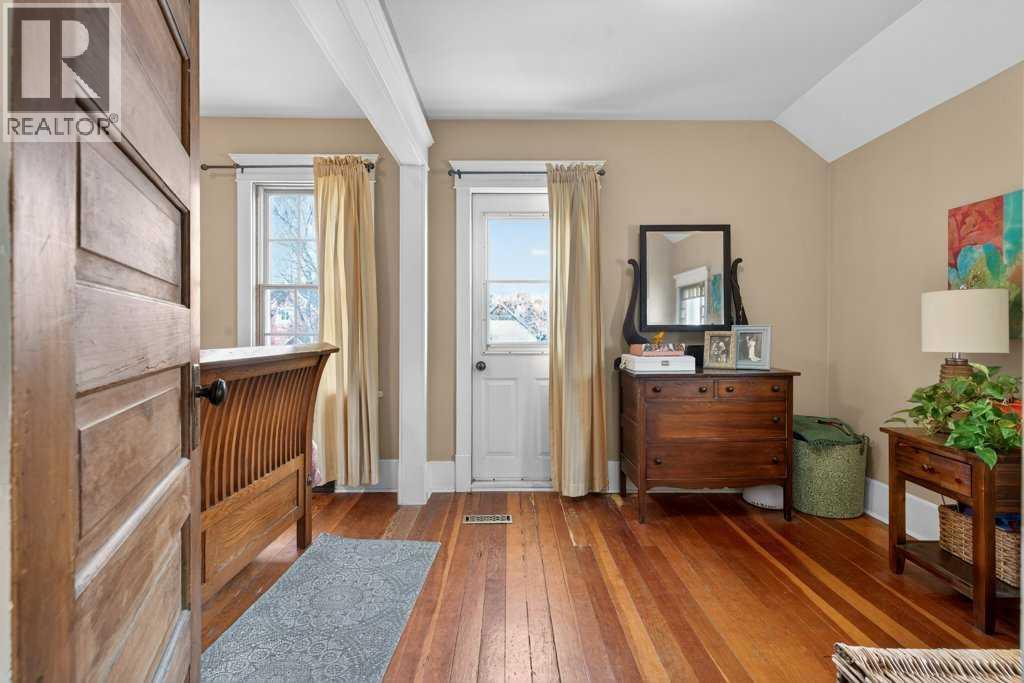 Single Family House for Sale in   Avenue SE Ramsay Calgary 