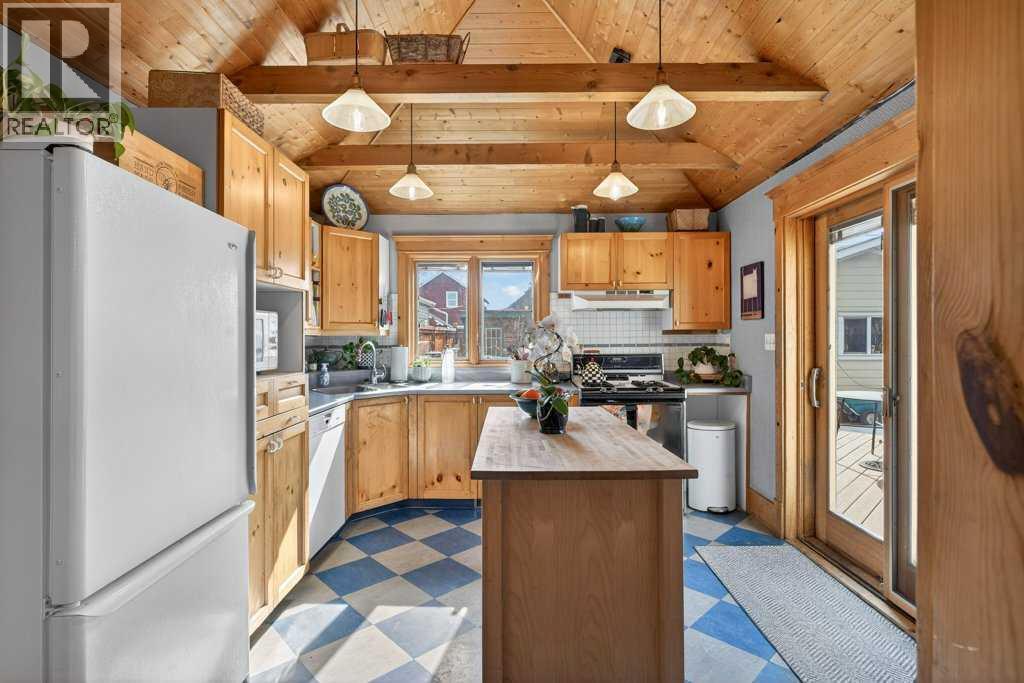 Single Family House for Sale in   Avenue SE Ramsay Calgary 