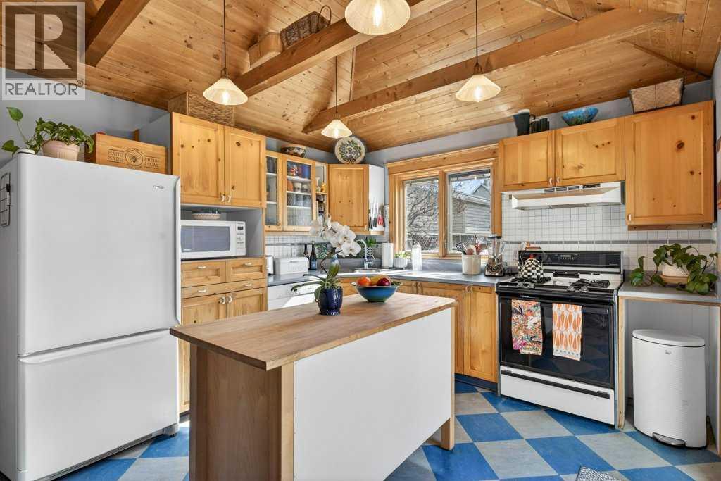 Single Family House for Sale in   Avenue SE Ramsay Calgary 