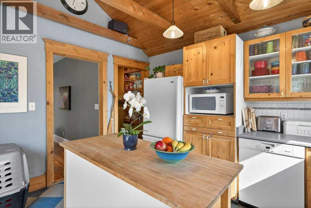 Single Family House for Sale in   Avenue SE Ramsay Calgary 