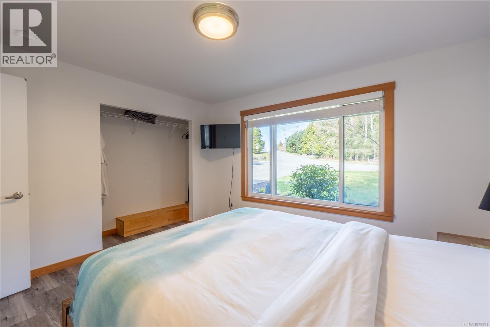 1950 CYNAMOCKA RD - 38