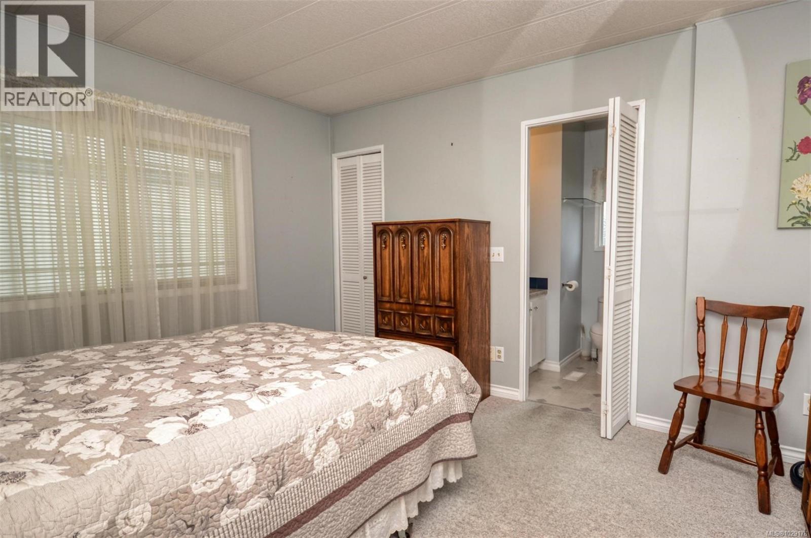  9413 Brookwood Drive, Sidney