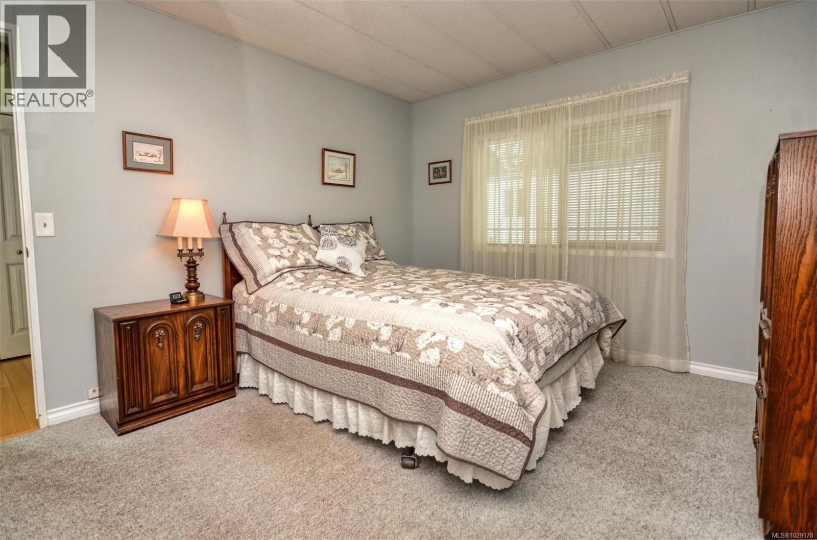  9413 Brookwood Drive, Sidney