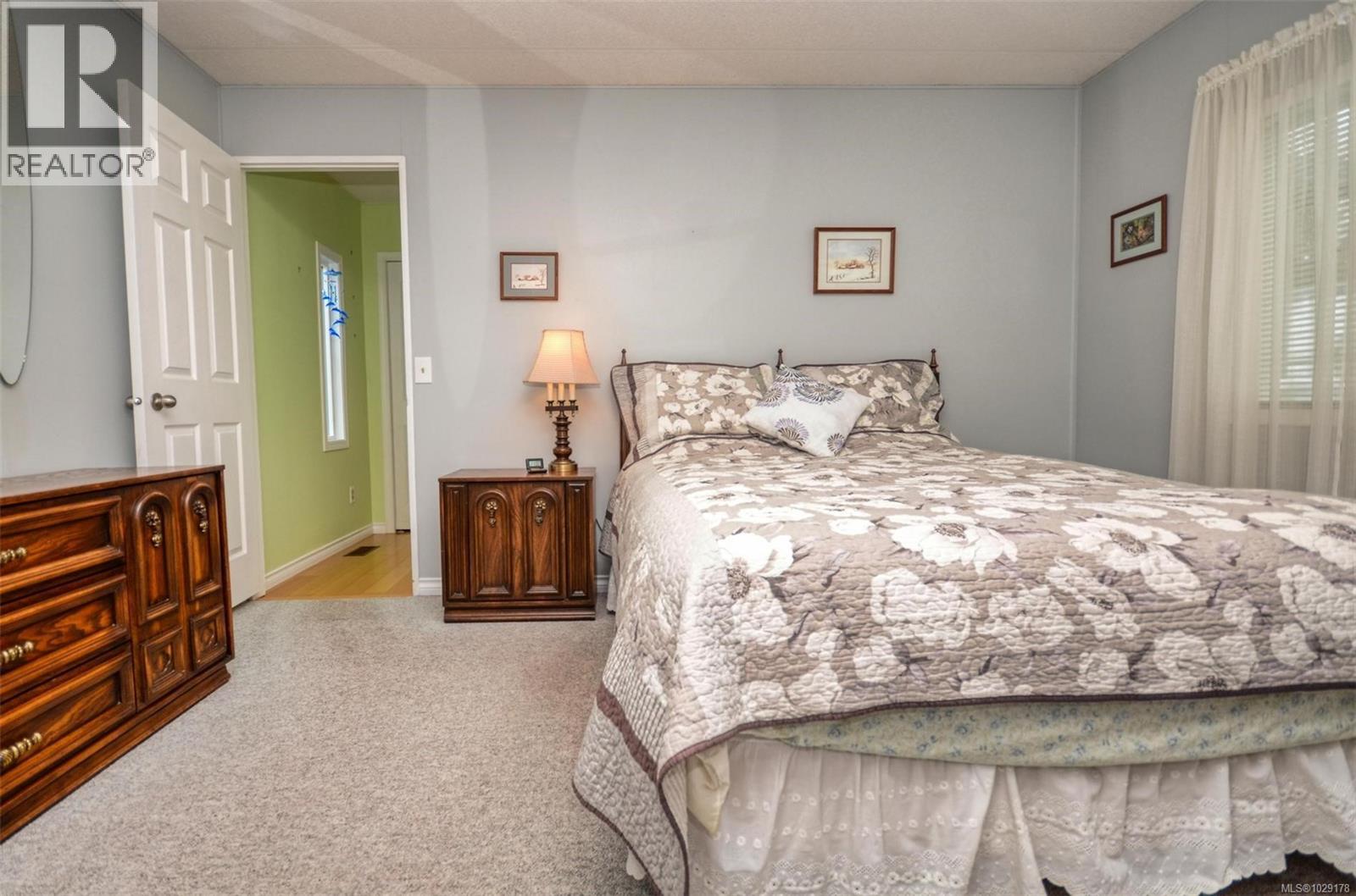  9413 Brookwood Drive, Sidney