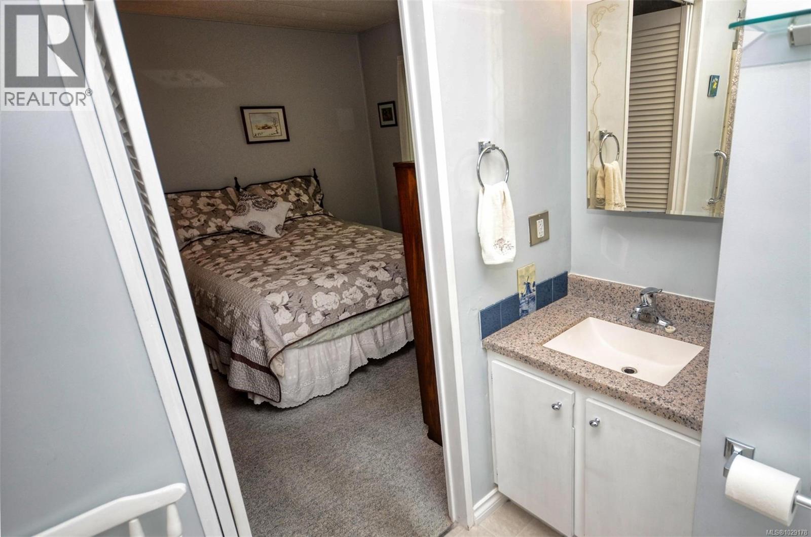  9413 Brookwood Drive, Sidney