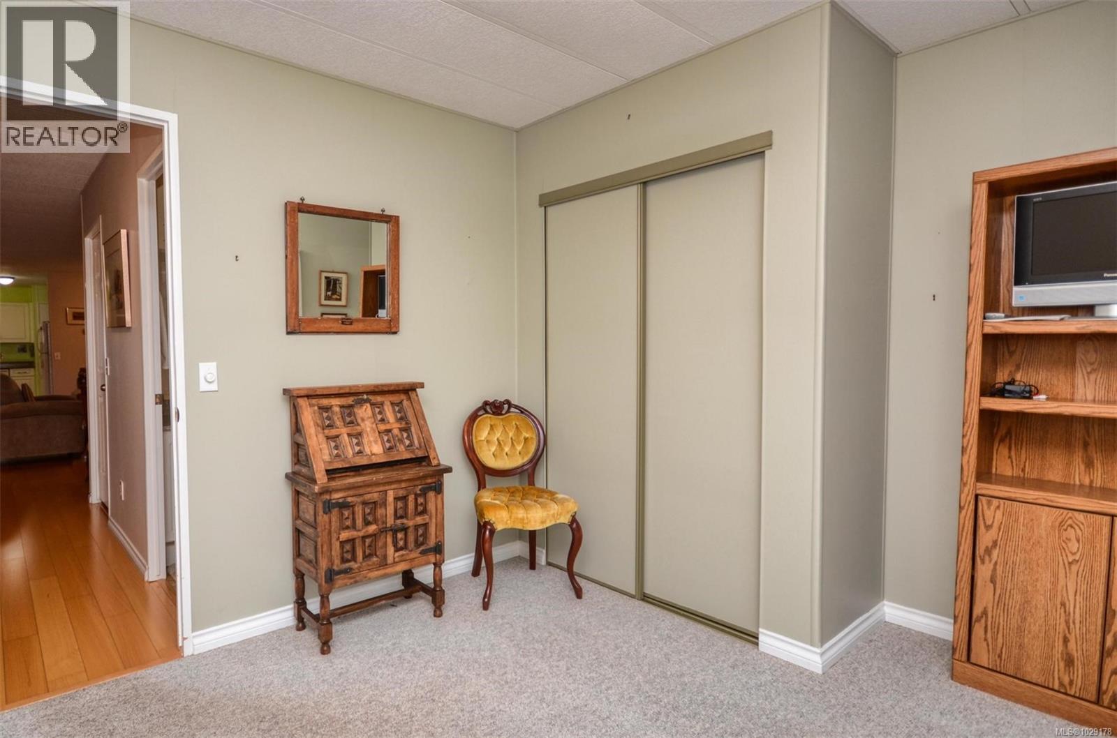  9413 Brookwood Drive, Sidney