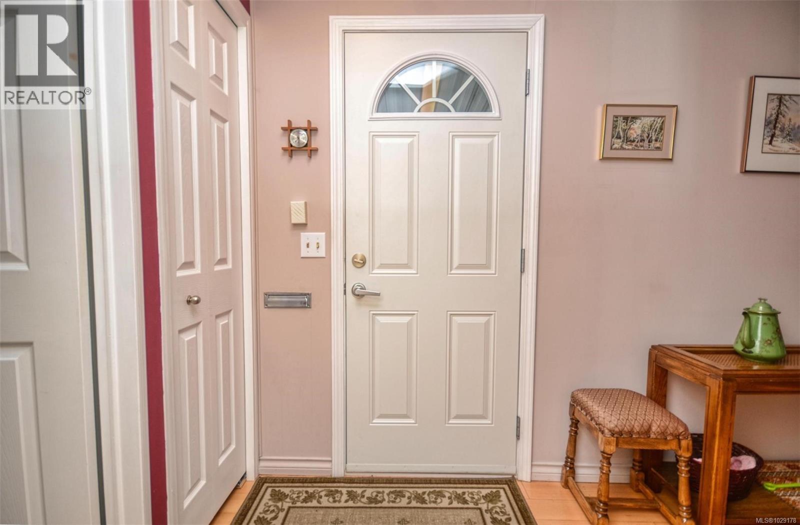  9413 Brookwood Drive, Sidney