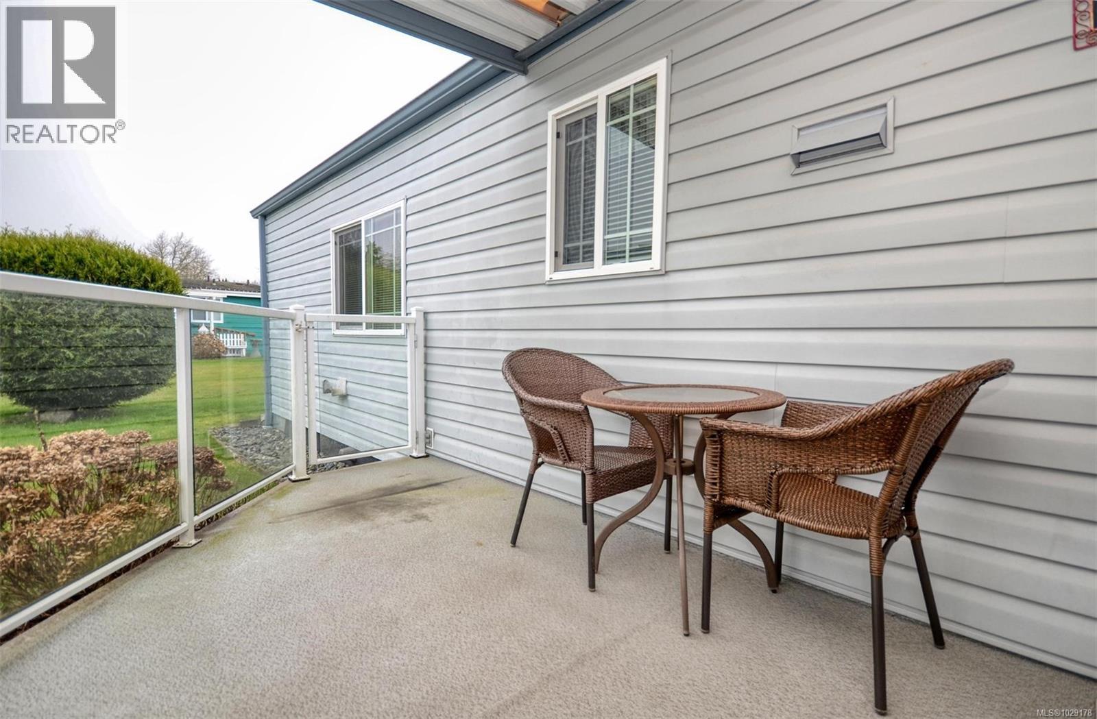  9413 Brookwood Drive, Sidney