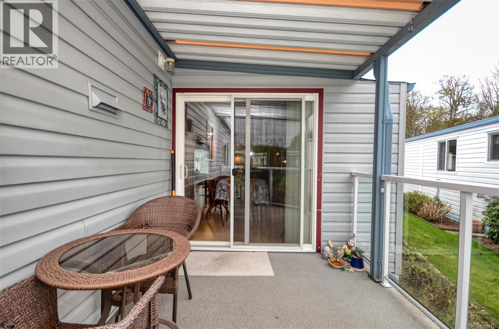  9413 Brookwood Drive, Sidney