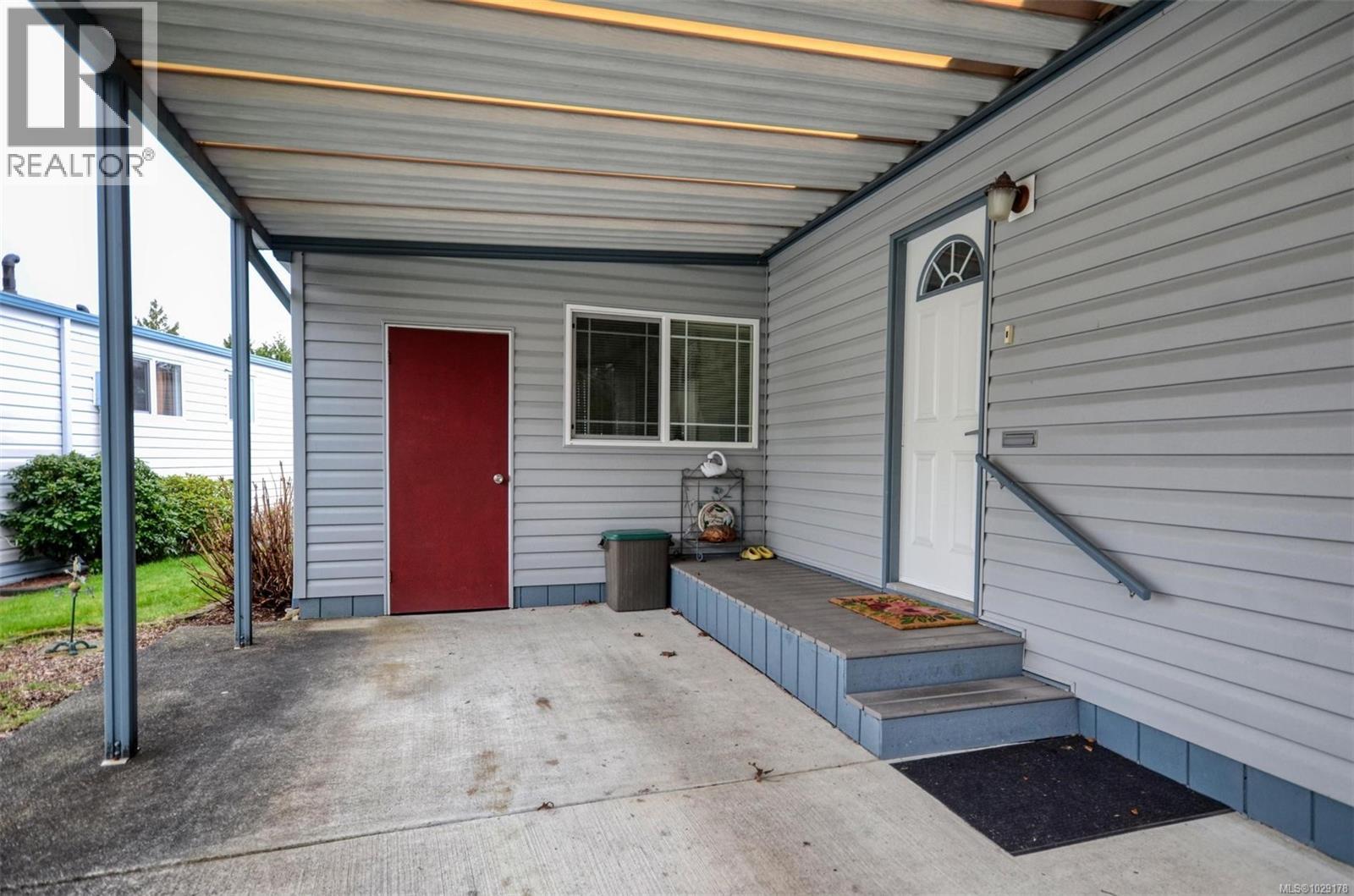  9413 Brookwood Drive, Sidney