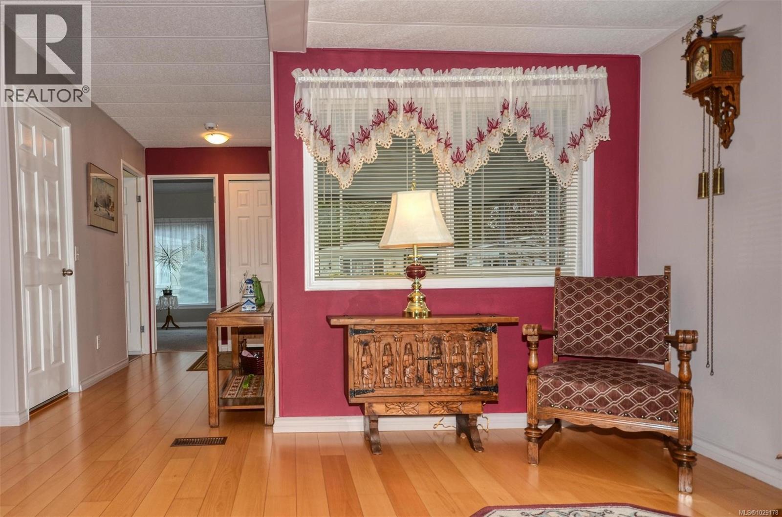  9413 Brookwood Drive, Sidney