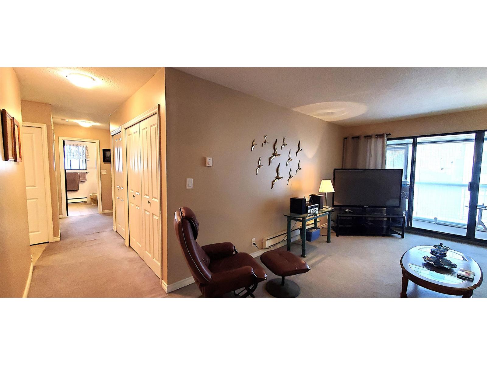 202 33464 GEORGE FERGUSON WAY, Abbotsford