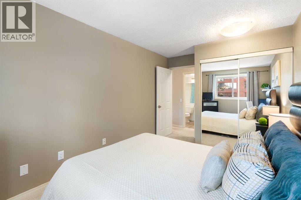 Single Family House for Sale in    Avenue SW Mission Calgary 