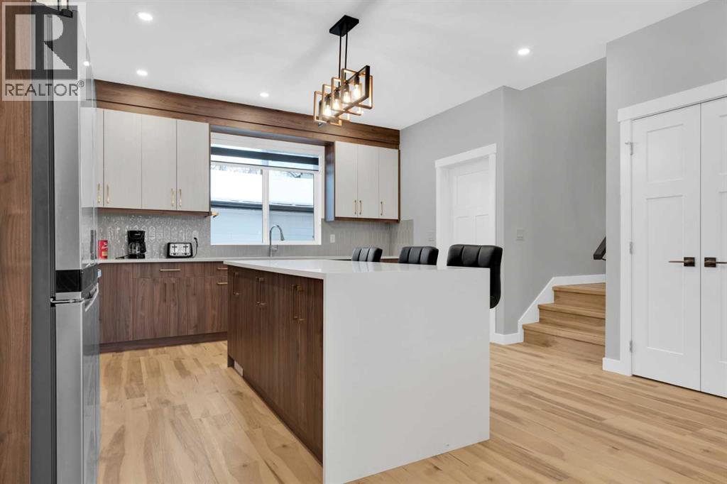 Single Family House for Sale in   Avenue SE Willow Park Calgary 