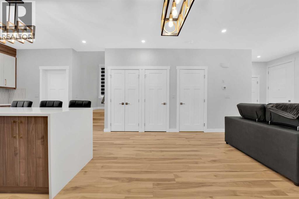 Single Family House for Sale in   Avenue SE Willow Park Calgary 