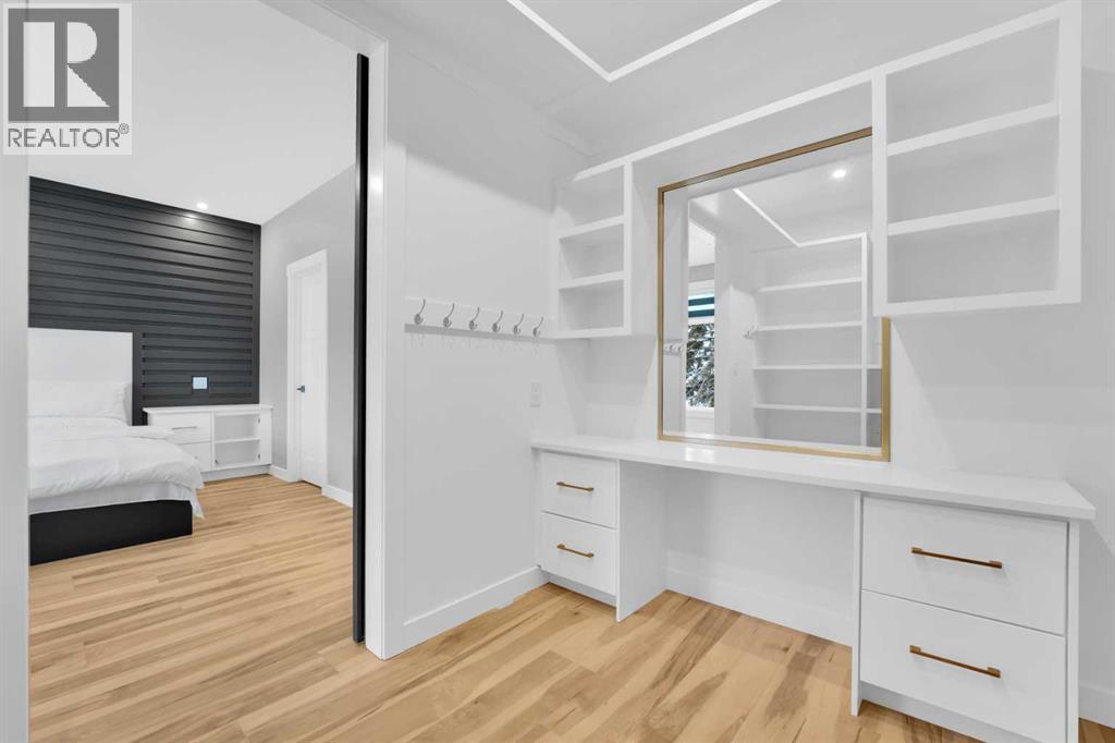 Single Family House for Sale in   Avenue SE Willow Park Calgary 