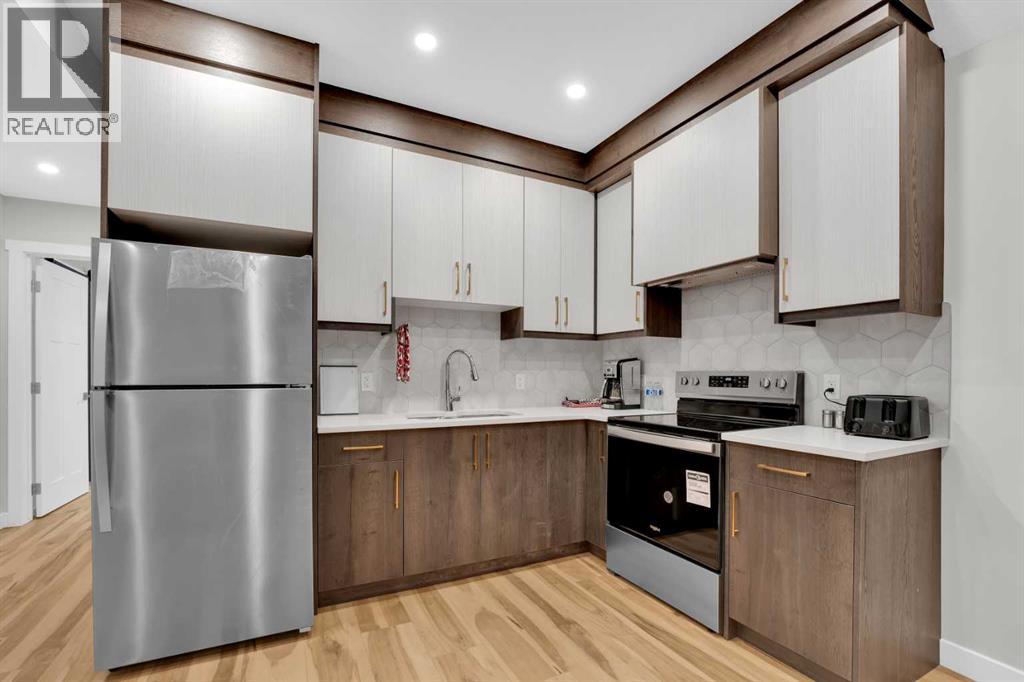 Single Family House for Sale in   Avenue SE Willow Park Calgary 