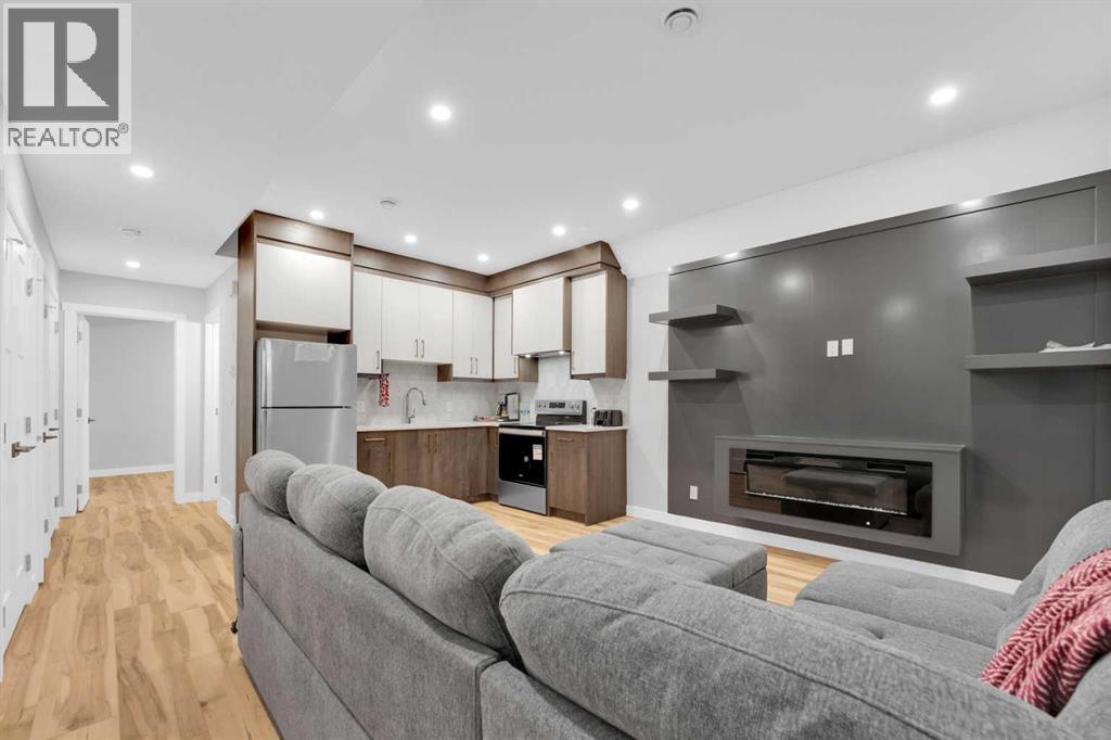 Single Family House for Sale in   Avenue SE Willow Park Calgary 