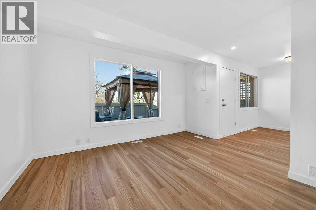 Single Family House for Sale in    Avenue NW Huntington Hills Calgary 