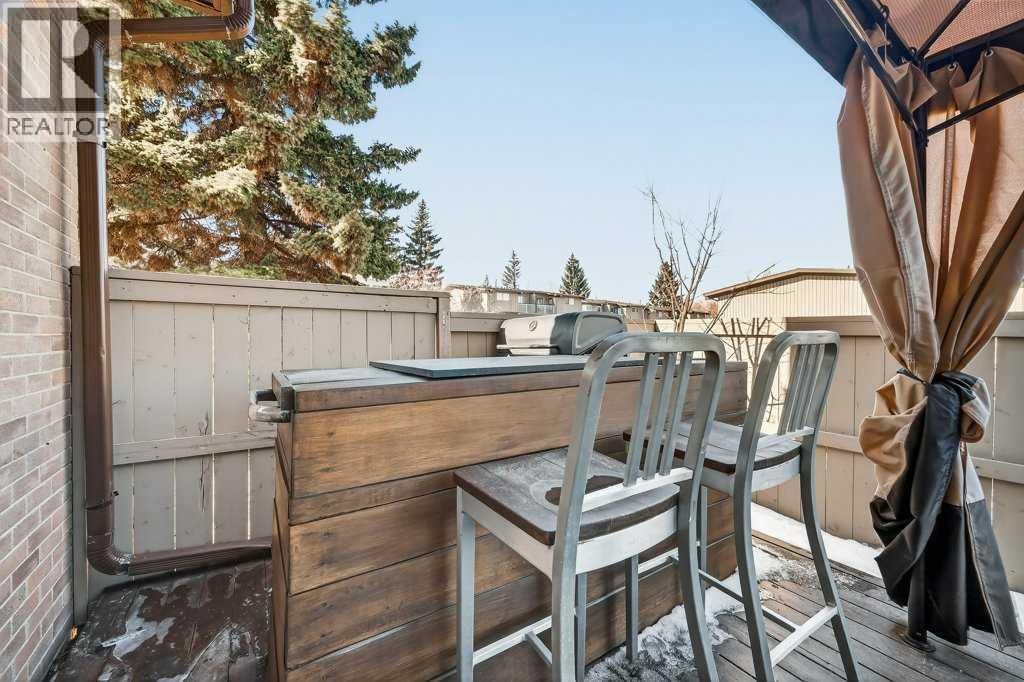 Single Family House for Sale in    Avenue NW Huntington Hills Calgary 
