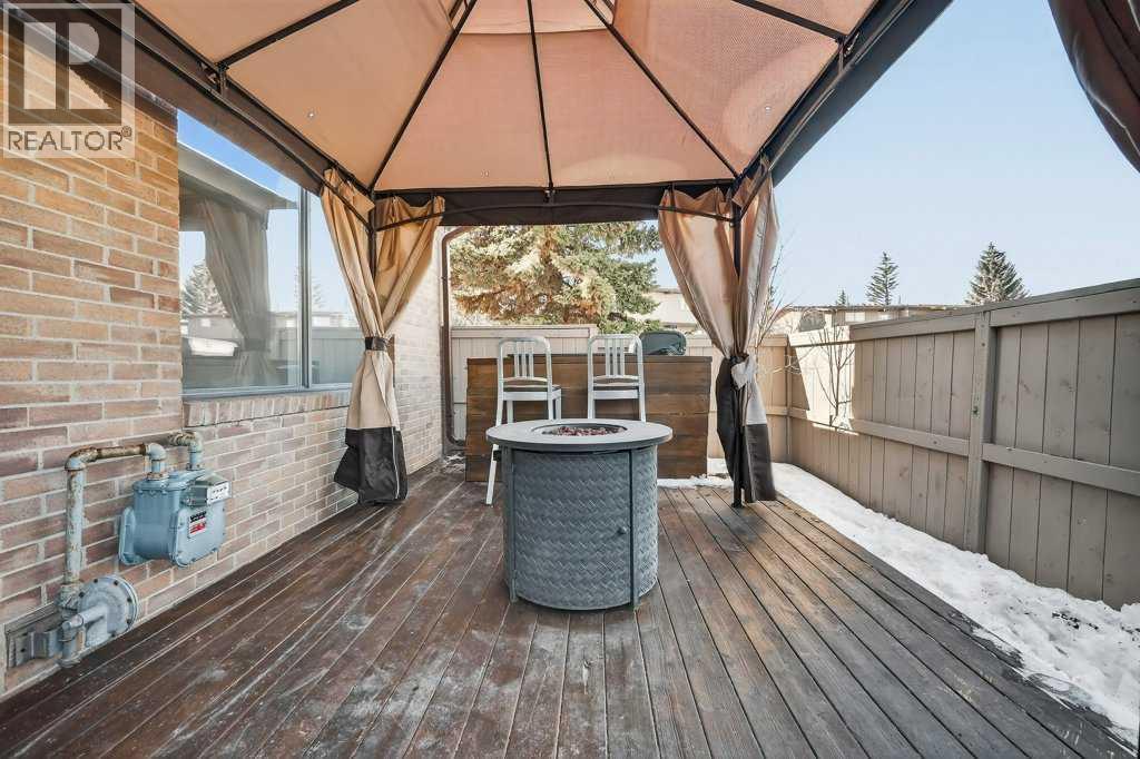 Single Family House for Sale in    Avenue NW Huntington Hills Calgary 