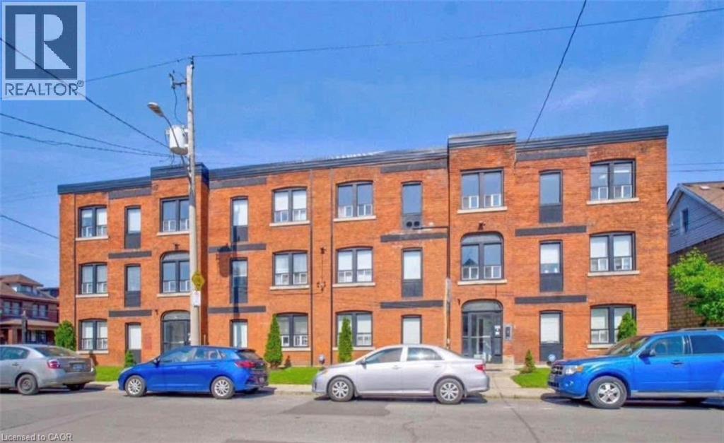 83 GIBSON Avenue Unit# 1