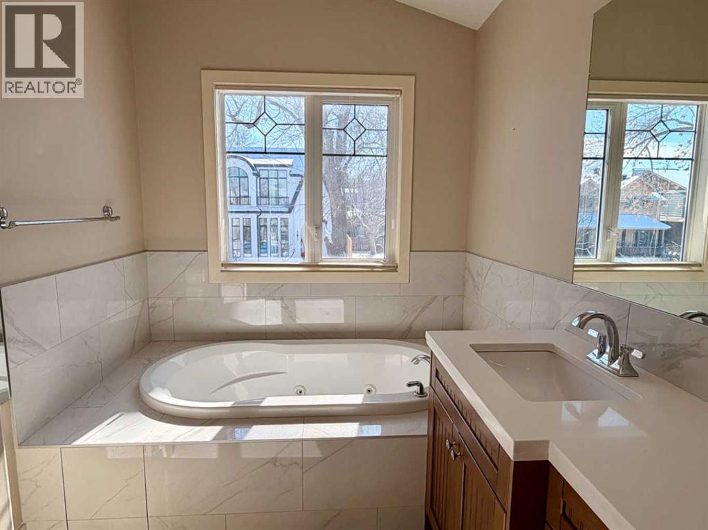 Single Family House for Sale in   Avenue NW Mount Pleasant Calgary 